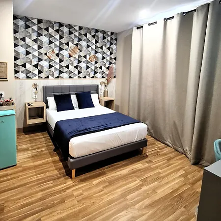 Luxury Green Hostal Madrid Gran Via Exterior photo